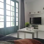 Renovado,vistas Piscina, Aire Acondicionado,wifi Apartamento