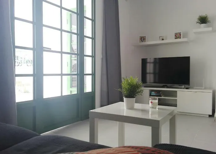 Renovado,vistas Piscina, Aire Acondicionado,wifi شقة